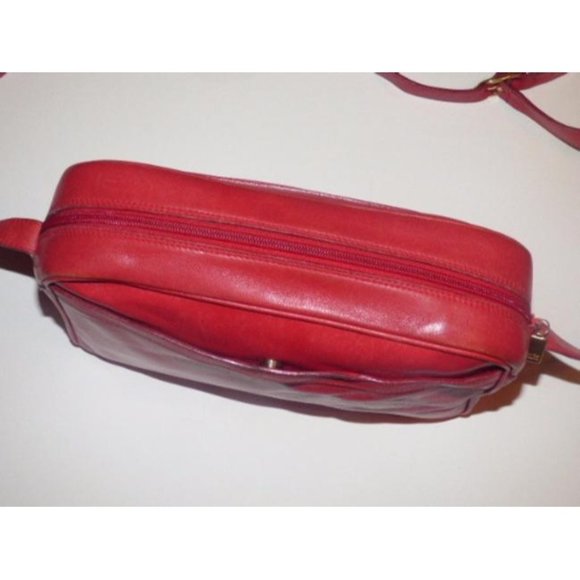 Gucci Vintage True Red Leather Cross Body Bag - Picture 2 of 5